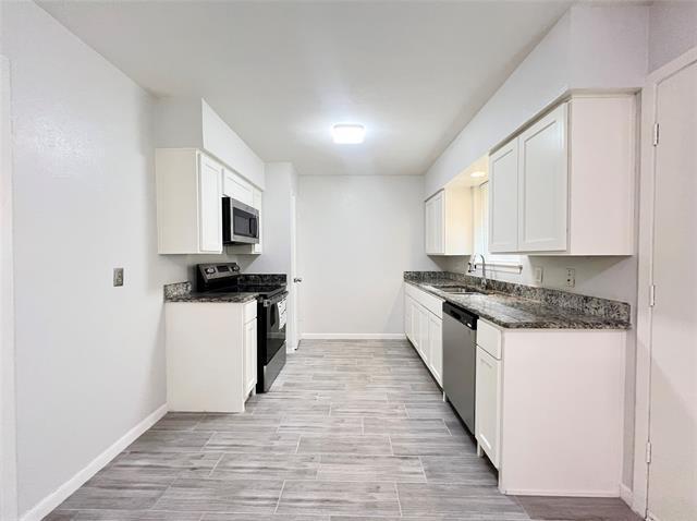 Building Photo - 2121 Spanish Trail
