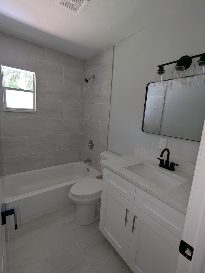Building Photo - 10804 N 53rd St