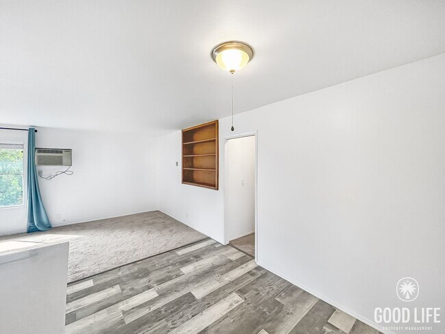 Building Photo - Beautiful 2BD/2BA Condo in La Mesa!