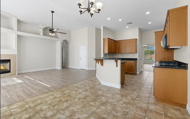 Building Photo - 1277 Paradise Loop