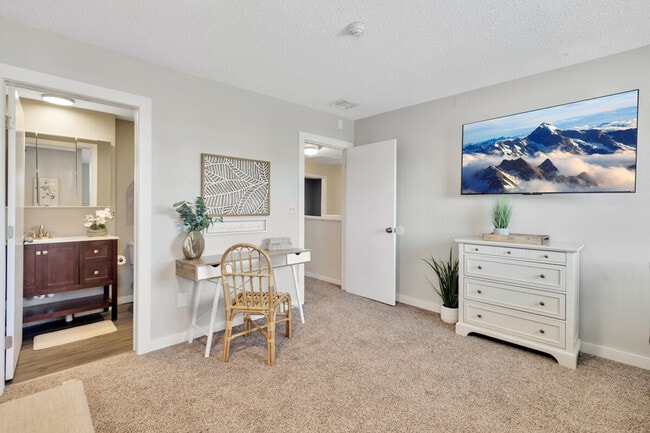 Building Photo - 1679 Tampa Rd