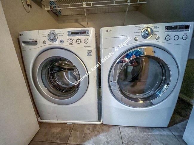 Building Photo - 2bd townhouse in Winterhaven