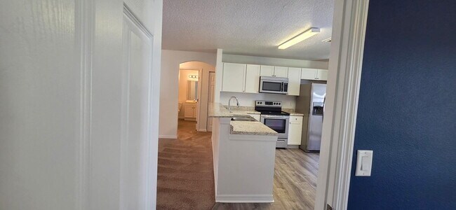 Building Photo - 2135 19th Ave SW