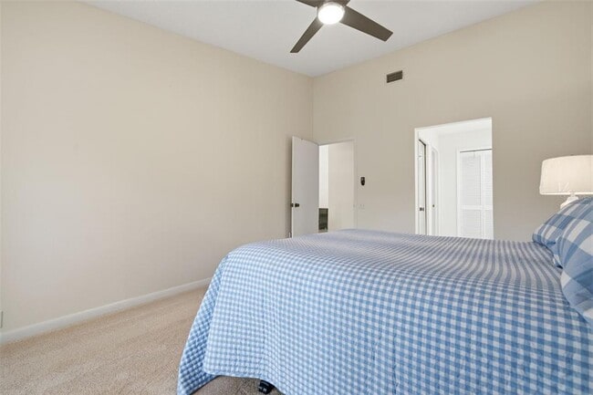Building Photo - 50 Pelican Pl