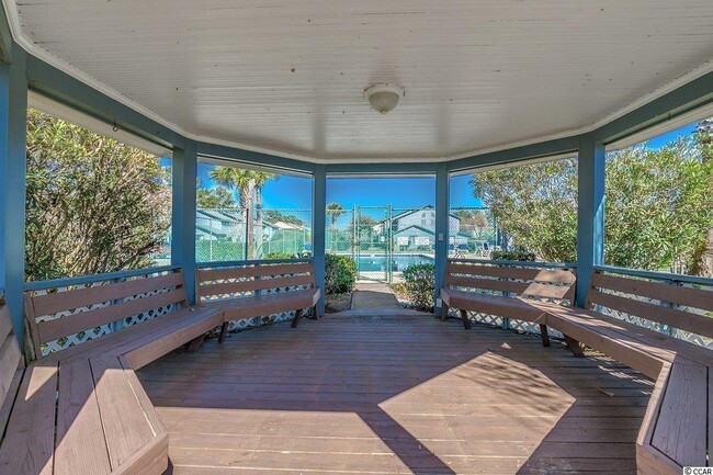 Building Photo - 775 Plantation Dr