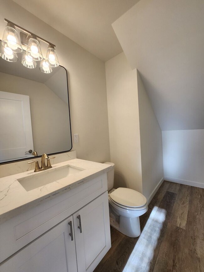 Building Photo - Better Than New Lake Stevens home- 4bds 2.5ba