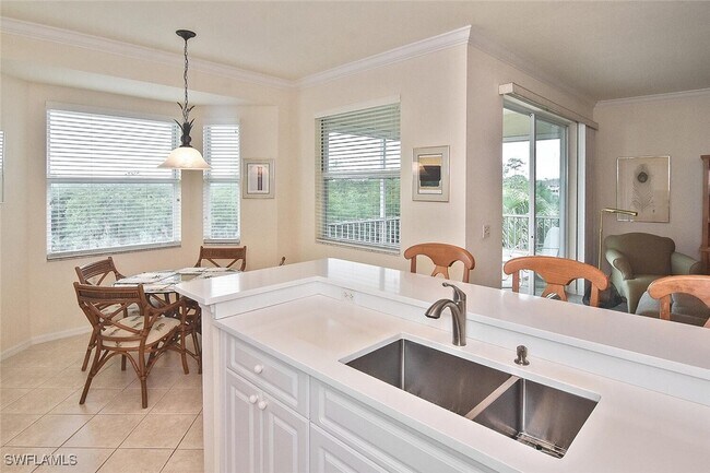 Building Photo - 3830 Sawgrass Way