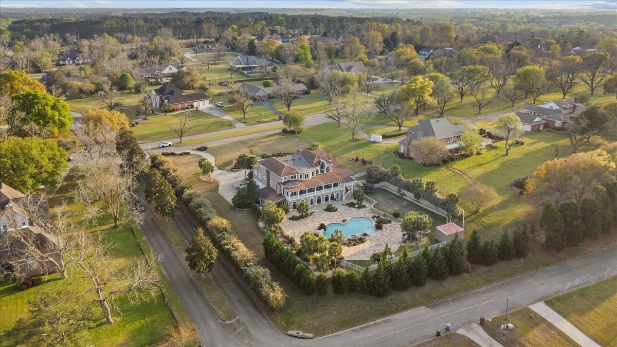 Building Photo - 200 Asphodel Dr