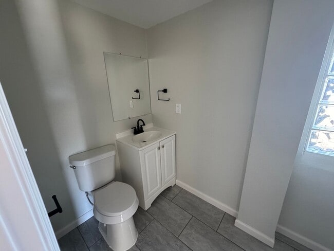 Building Photo - 2402 S 20th St