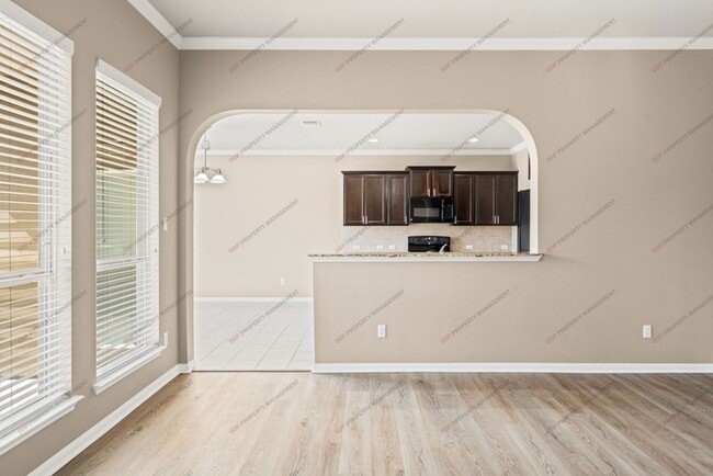 Building Photo - 513 Wedgwood Dr