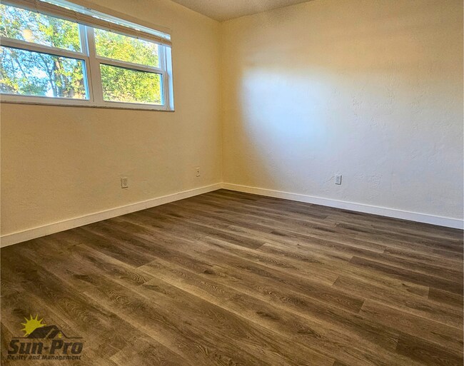 Building Photo - 5813 Spruce Creek Rd