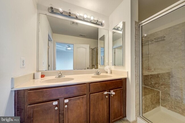 Building Photo - 22571 Highcroft Terrace