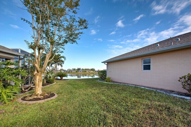 Building Photo - 2134 Boxwood St