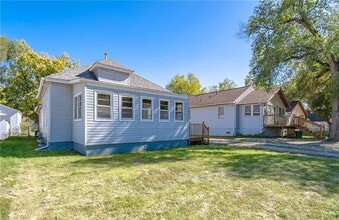 Building Photo - 409 3rd St