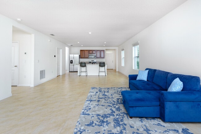 Building Photo - 1932 Red Canyon Dr