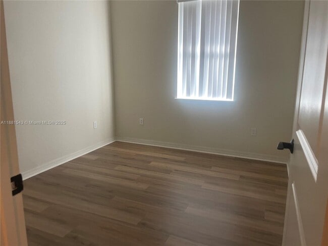 Building Photo - 5060 Eucalyptus Dr