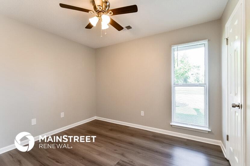 Building Photo - 3437 Laurelwood Dr
