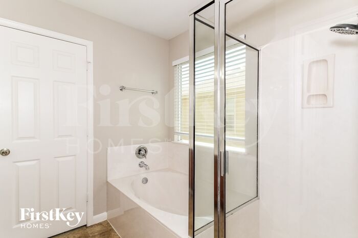 Building Photo - 2138 Brinkley Dr