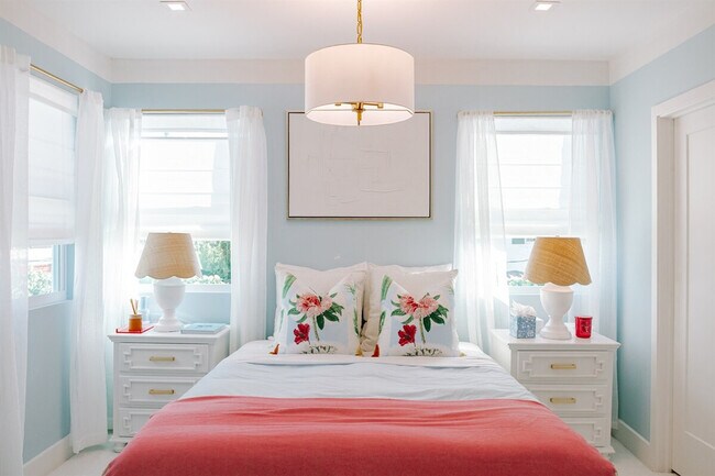 Building Photo - 610 38th St