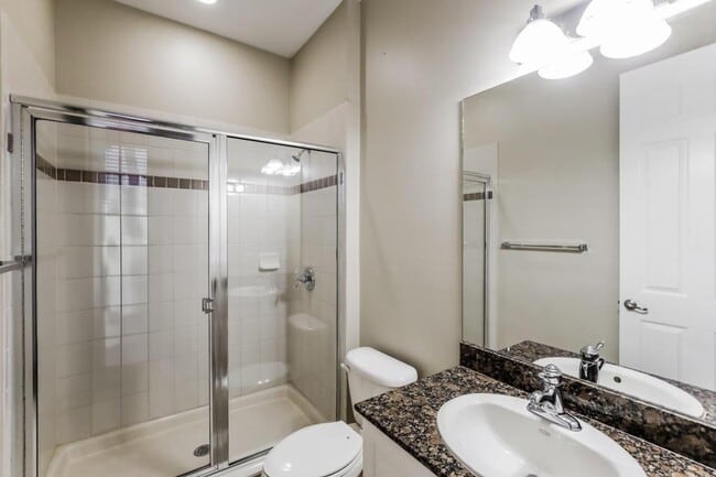 Building Photo - 6990 Julia Gardens Dr
