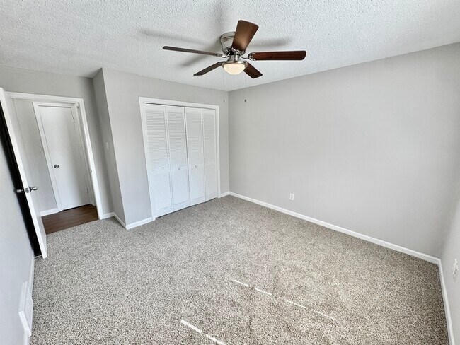 Building Photo - 5426 Gatehoyse Drive