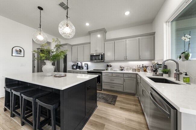 Building Photo - 9925 Bridlewood Ln