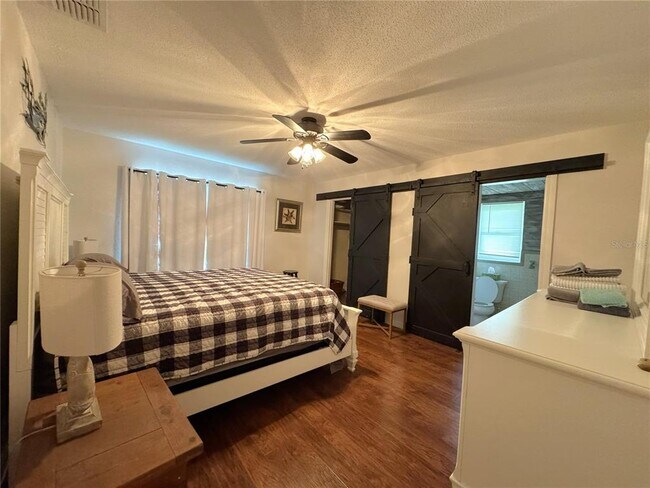 Building Photo - 205 S Ebb Way