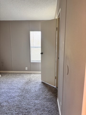 Building Photo - 127 Country Oaks St