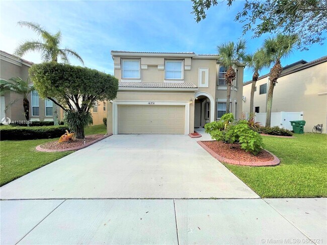 Building Photo - 16331 SW 49th Ct