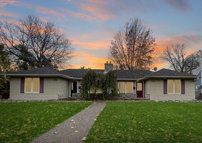 Building Photo - 3338 Library Ln