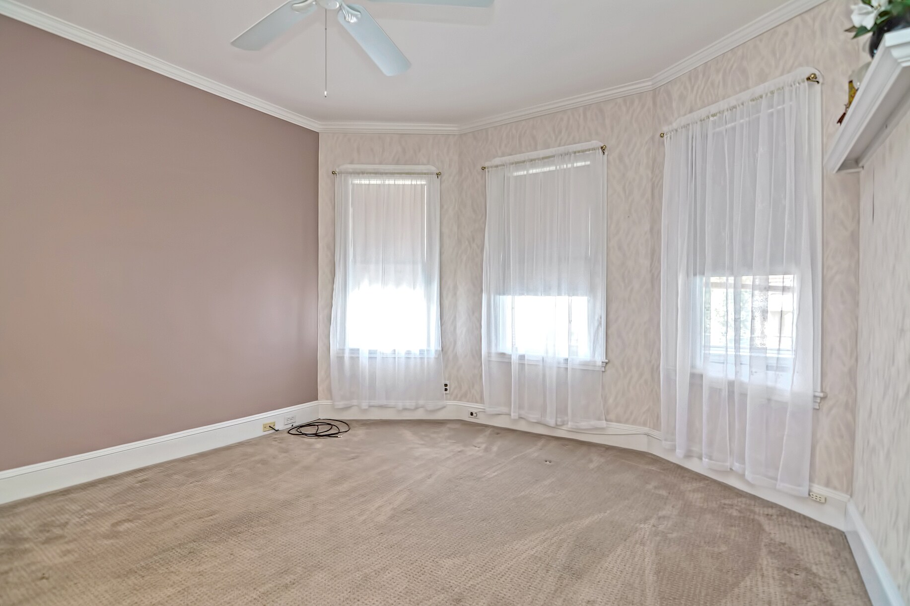 Building Photo - 17 Malvern Ave