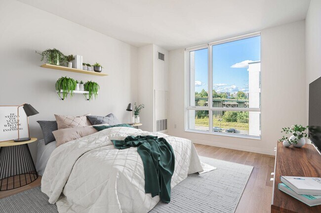 Building Photo - 255 BRUNSWICK Ave