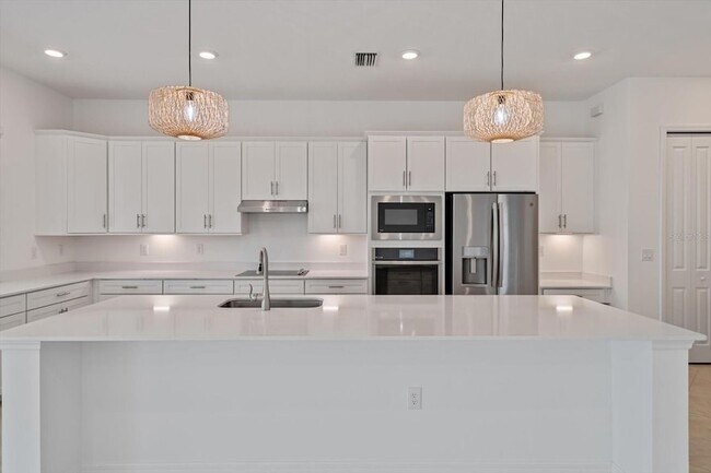 Building Photo - 17118 Jadestone Ct