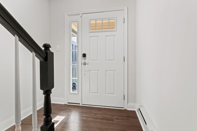Building Photo - 7086 Executive Way