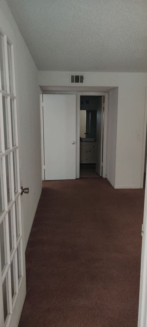 Building Photo - Venetian place two bedroom Condo