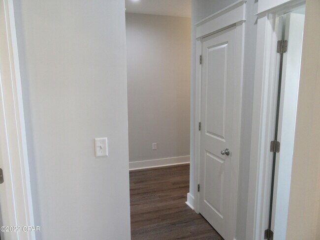 Building Photo - 154 Drews Ln