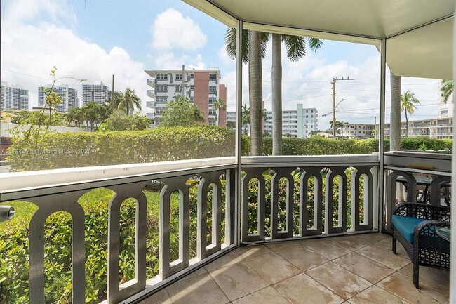 Building Photo - 3181 S Ocean Dr