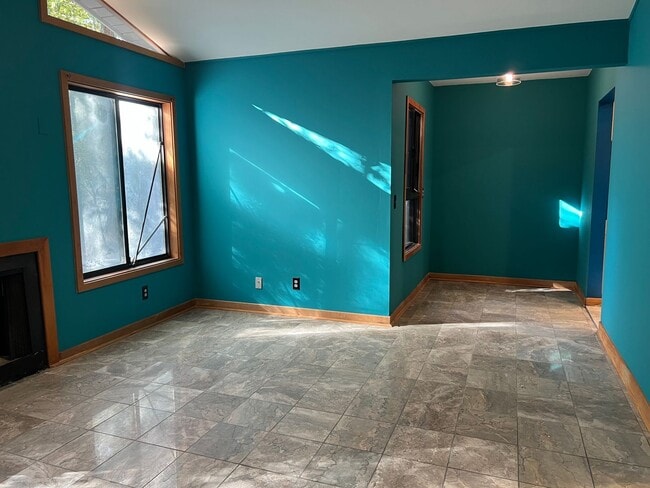 Building Photo - One-Level Updated Home in Hilton Head Plan...