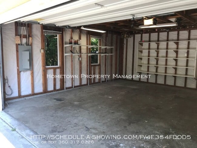 Building Photo - 1315 Bigelow Ave NE