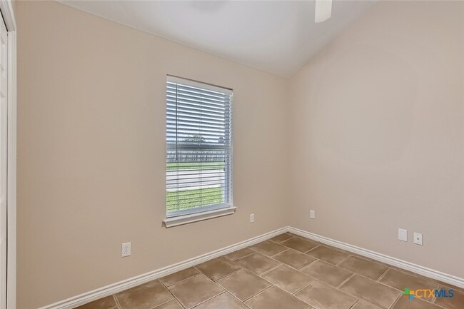 Building Photo - 3032 Douglas Fir Dr