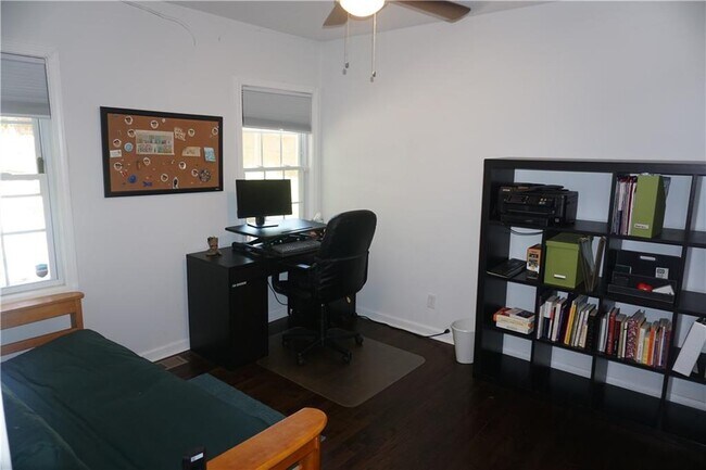 Building Photo - 2163 Lilac Ln