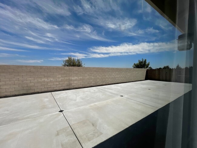 Building Photo - 7409 Millers Pt Ln