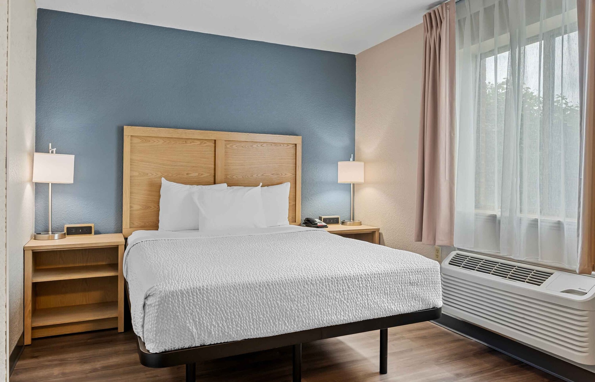 Building Photo - Furnished Studio-Fort Wayne - North