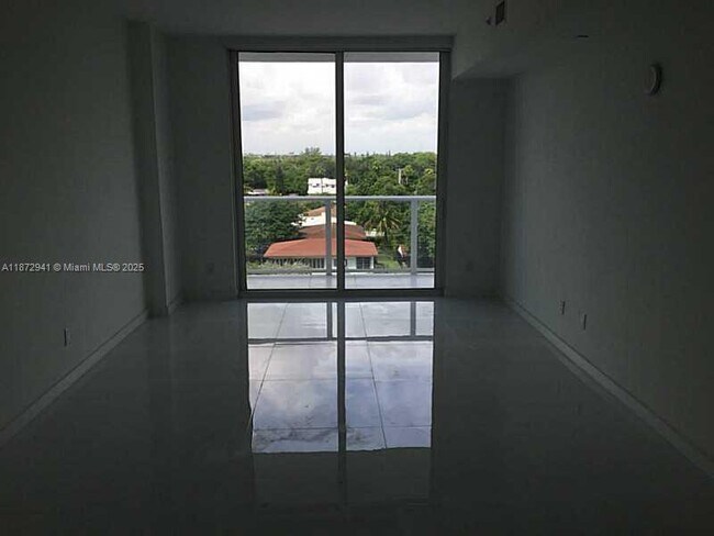 Building Photo - 4250 Biscayne Blvd