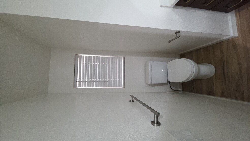 Building Photo - 32944 Bluebird Loop