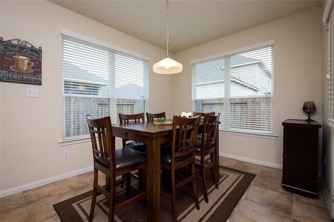 Building Photo - 25023 Diamond Ranch Dr