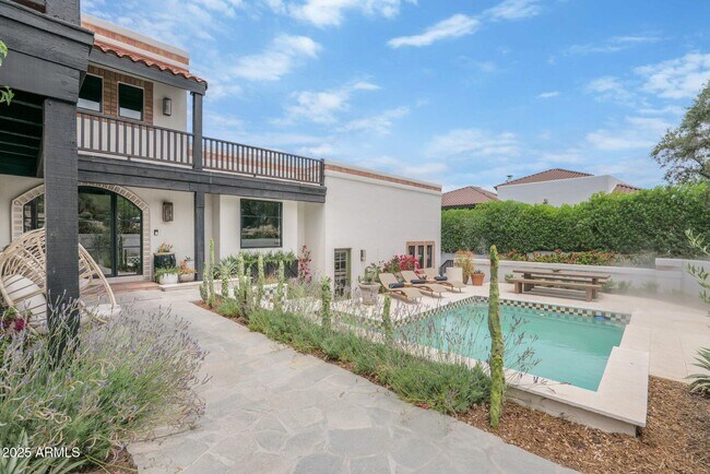 Building Photo - 4814 E Marston Dr