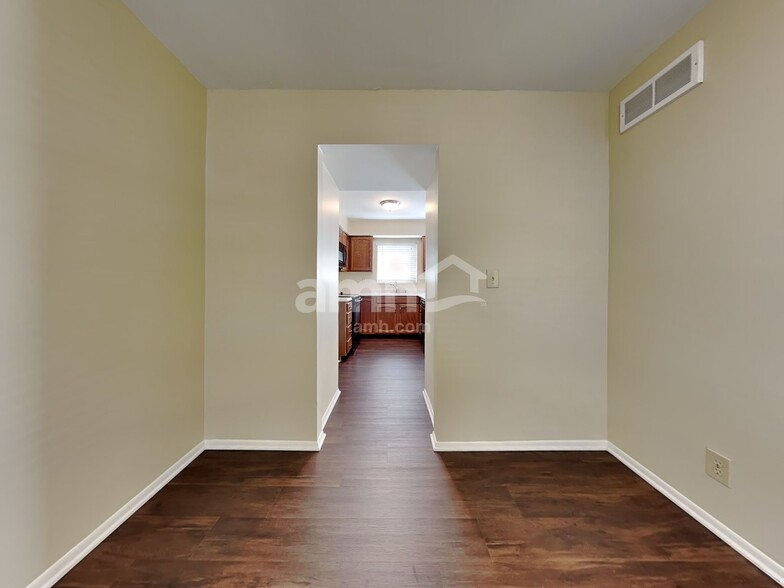 Building Photo - 3367 Woodlyn Hills Dr