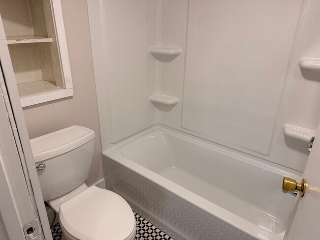 Building Photo - 30 Rockland St