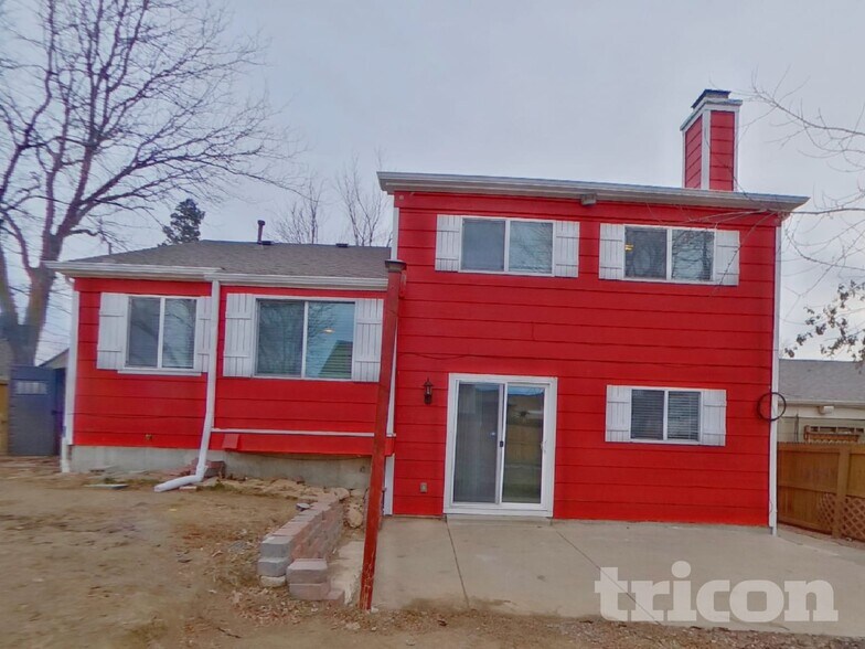 Building Photo - 19595 E Amherst Dr